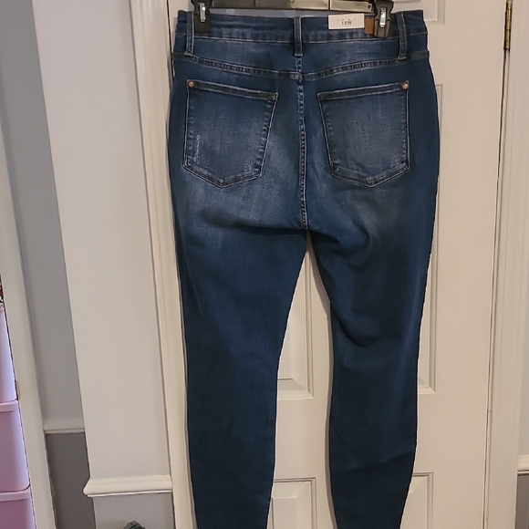 Judy Blue Women's Blue Jeans - Picture 5 of 5